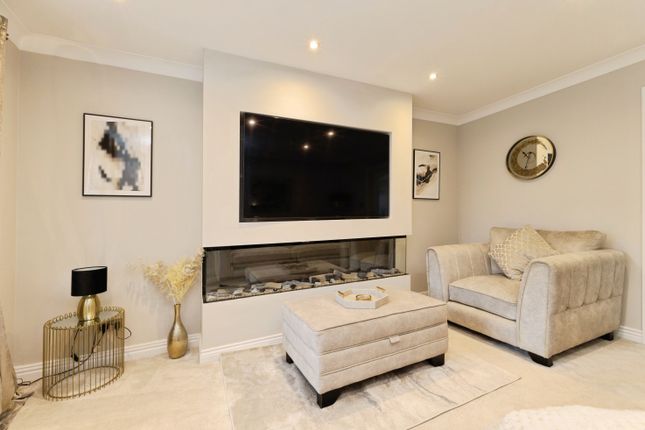 12, Trevose Close, Redcar photo 3