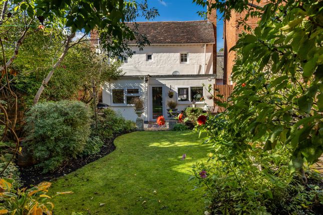 Thumbnail Detached house for sale in West Cottage, Church Walk, Wellesbourne