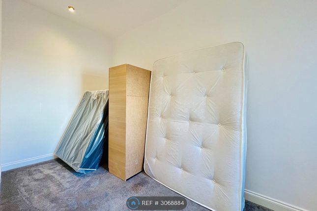 Flat, A Mitcham Road, London photo 4