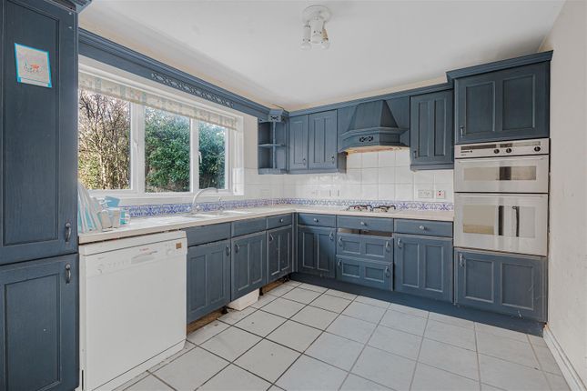 20, Stoat Close, Hertford photo 3