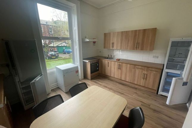 Terraced house to rent in Midland Road, Hyde Park, Leeds