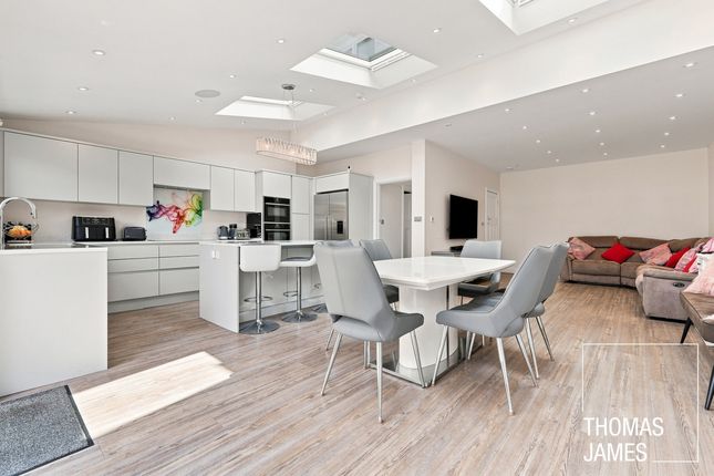 39, Park View, London photo 3