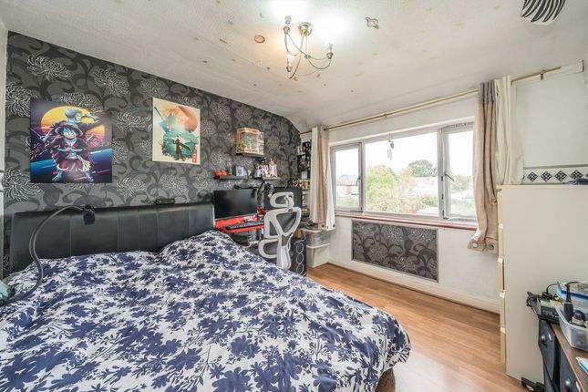 11, Harley Crescent, Harrow photo 4
