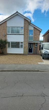 Thumbnail Detached house to rent in Wrenningham Road, Norwich