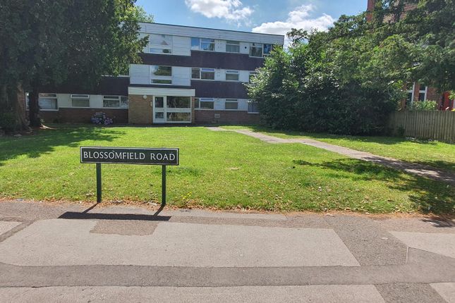 Flat to rent in Blossomfield Road, Solihull
