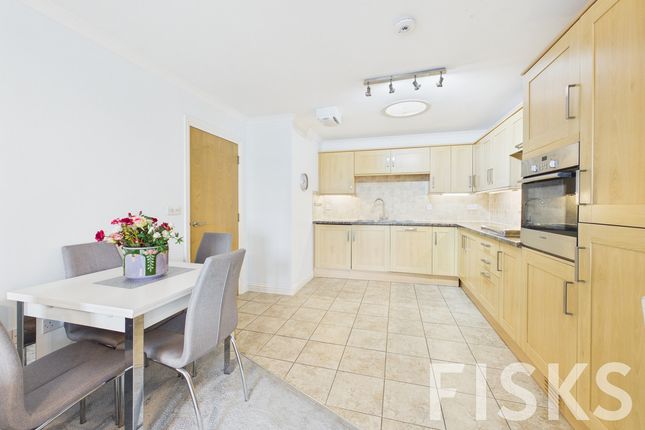 Flat Flat 20, 120, Long Road, Canvey Island photo 2