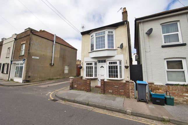 Thumbnail Flat for sale in College Road, Deal
