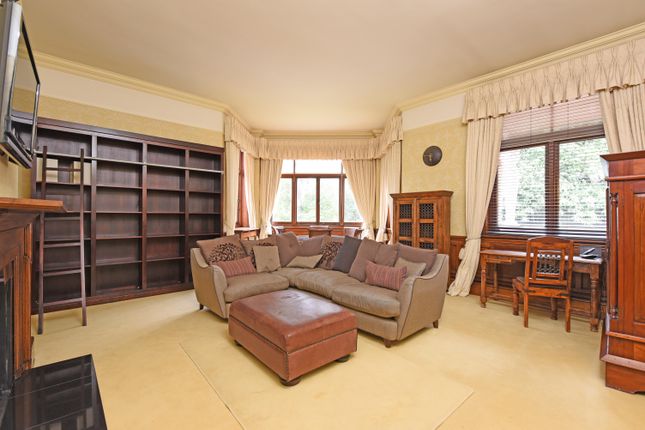 2, Orchard Wood, Ascot photo 2