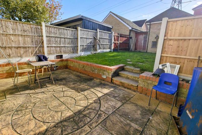 2, Hedingham Road, Chafford Hundred photo 4