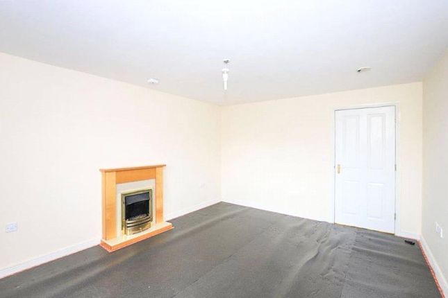 Flat for sale in Lincoln Way, North Wingfield, Chesterfield, Derbyshire