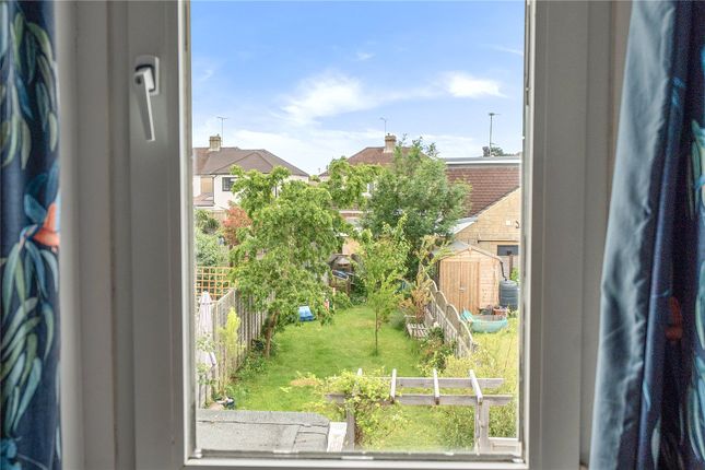 11, Croft Avenue, Cheltenham photo 2