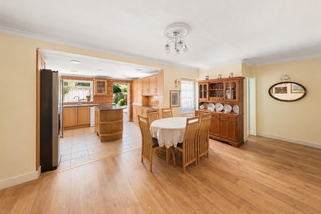 102, Castleton Road, Ruislip photo 2