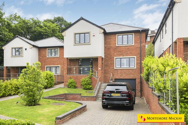 Thumbnail Detached house for sale in The Coppice, Enfield