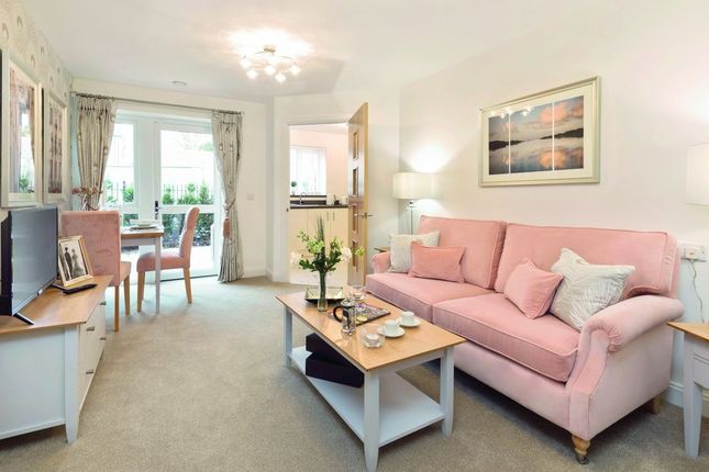 19 Edward Place, Churchfield Road, Walton-On-Thames photo 5