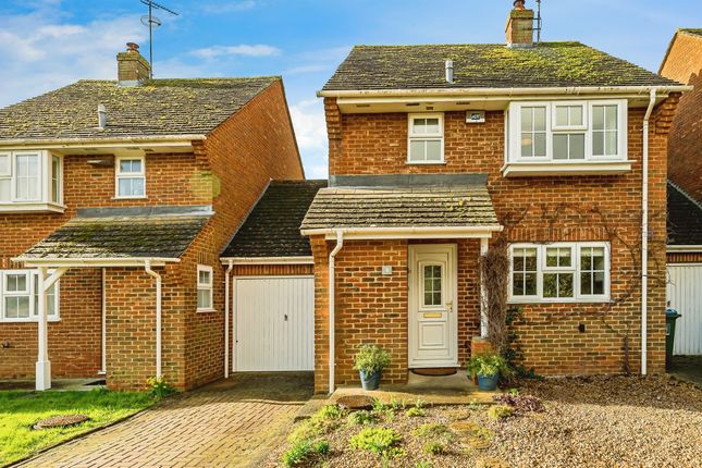 Thumbnail Link-detached house for sale in Spring Meadow, Dorton, Aylesbury