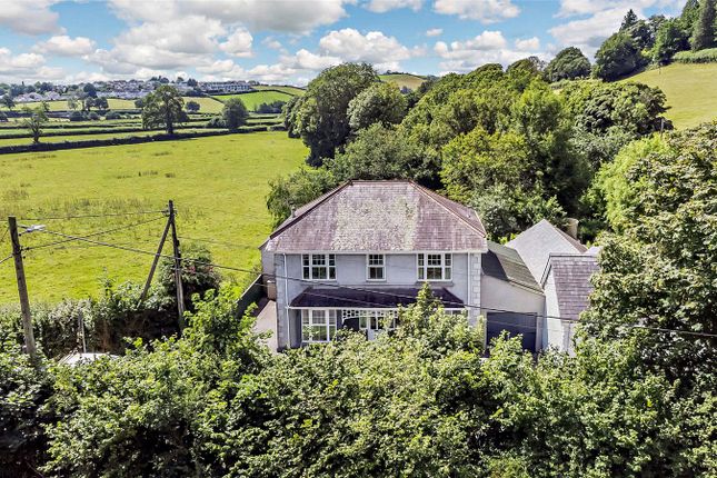 Link-detached house for sale in Trevaughan, Nr Carmarthen, Carmarthenshire