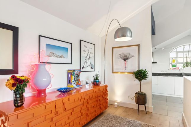 Flat for sale in Bombay Court, St. Marychurch Street, London