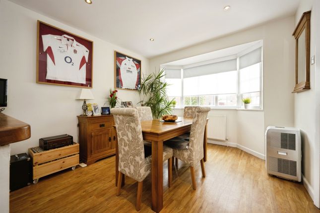 1, Kingsbrook Road, Bedford photo 4