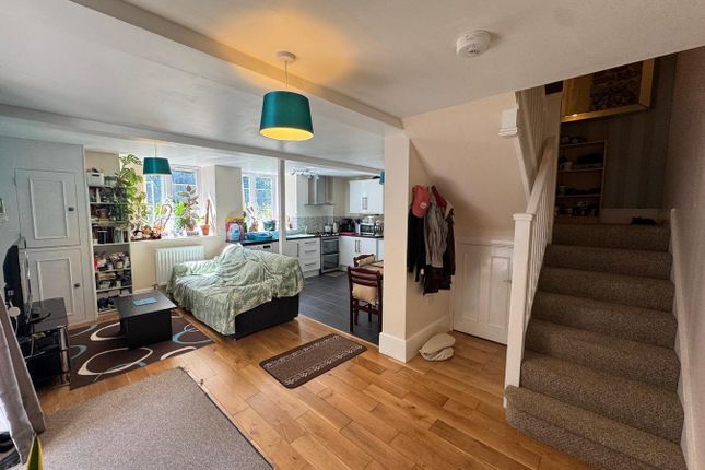 45 Llys Ardwyn, Bryn Ardwyn, Aberystwyth photo 3