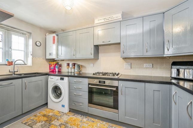 84, Avon Way, Derby photo 4