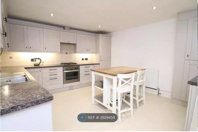 Clifton Fold, Clifton Road, Pudsey photo 2