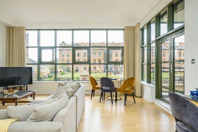 Flat 36, William Hunt Mansions, 4, Somerville Avenue, London photo 2