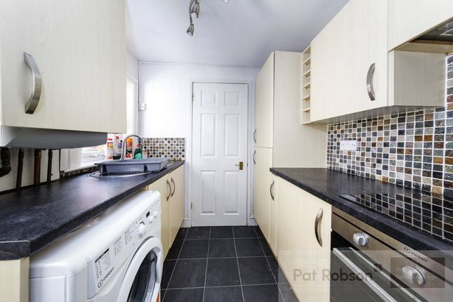 299, Salters Road, Newcastle Upon Tyne photo 4