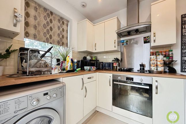 80 Gillibrand Street, Darwen photo 4