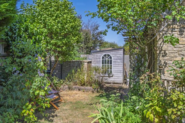 2, Swan Close Crudwell, Malmesbury photo 4