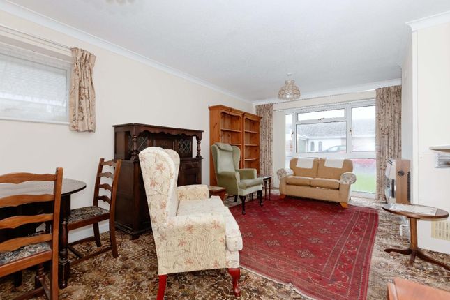 8, Burrell Avenue, Lancing photo 4