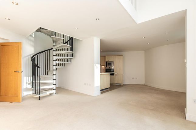 14 The Cape, 11 Marine Drive, Rottingdean photo 4
