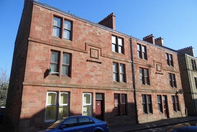 2 bed flat to rent in Victoria Road, Falkirk FK2