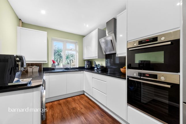 6, Invermene Court, Epsom Road, Epsom photo 2