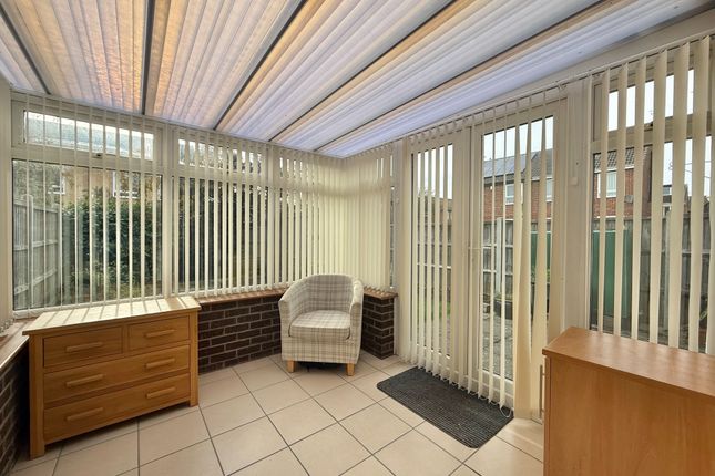 13, Blenheim Avenue, Great Yarmouth photo 4