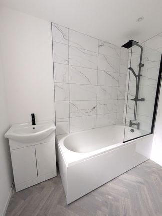 2 Bryn Terrace, Porth photo 4