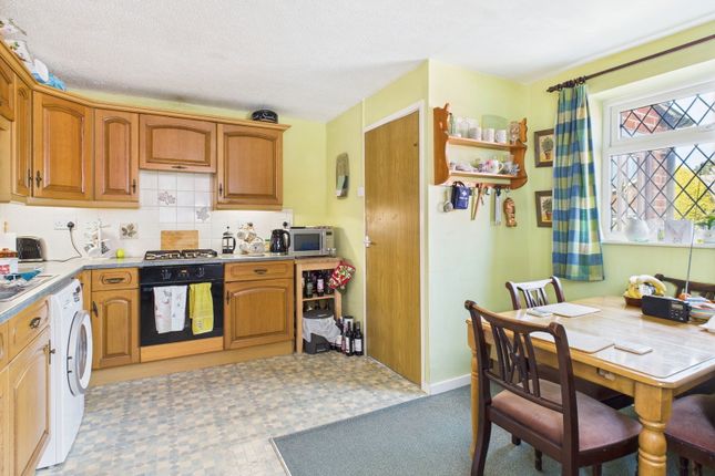33, Heather Drive, Whitby photo 3