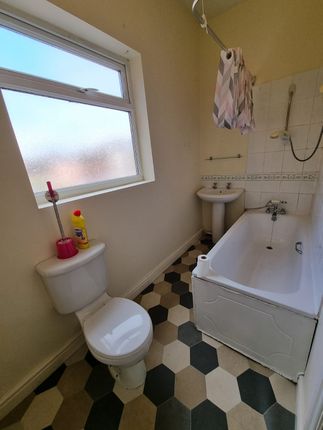 46 Davenport Avenue, Manchester photo 4