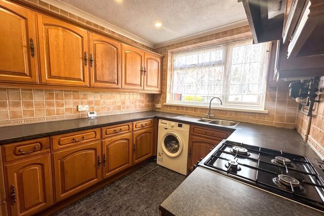 27, Chetwynd Road, Wolverhampton photo 2