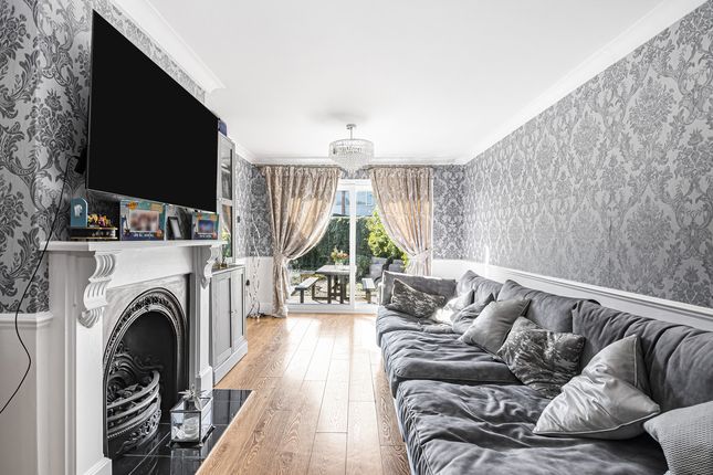 77, Pancroft, Romford photo 4