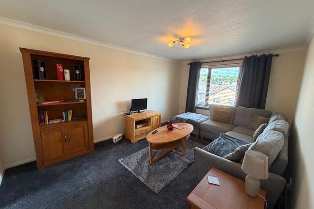 Kirkfield East, Livingston, EH54 7BB, Livingston photo 2