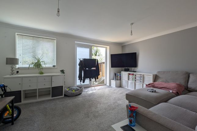 3, Lydia Road, Deal photo 2