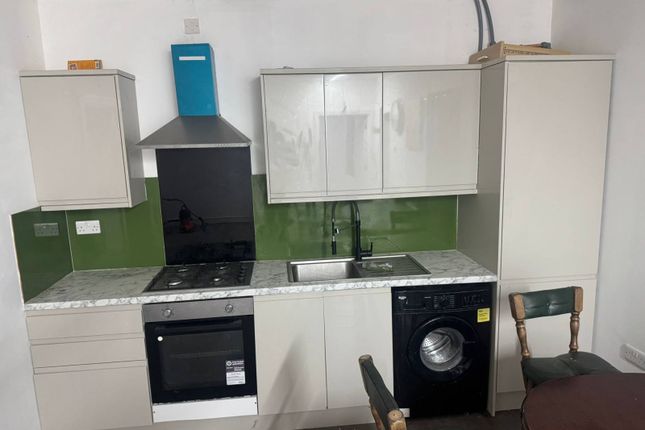 Two Bedroom Annex Flat - Â£1400 Inclusive Bills