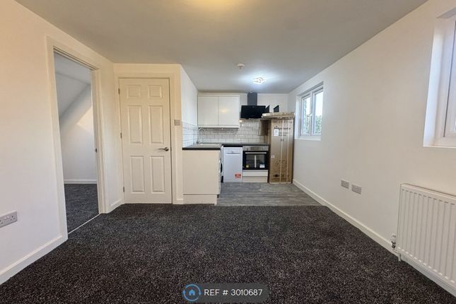 Crossways Road, Mitcham photo 2