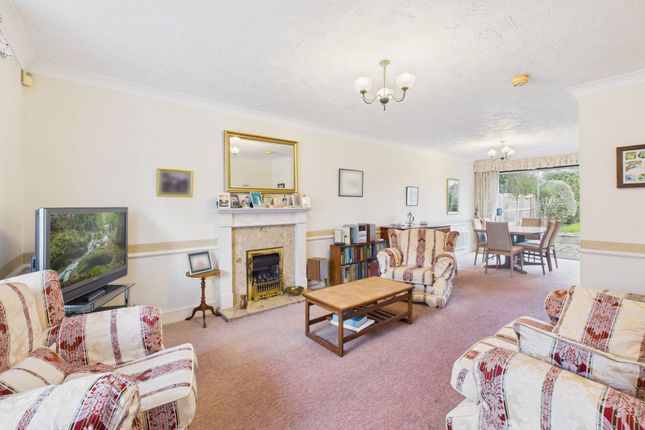 125, Tanbridge Park, Horsham photo 4