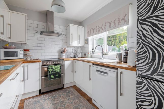 12 Lowestoft Road, Lowestoft photo 4