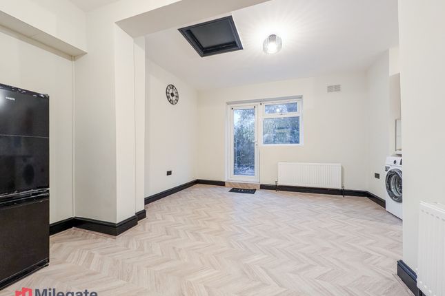 Langdale Road, Greater London photo 2