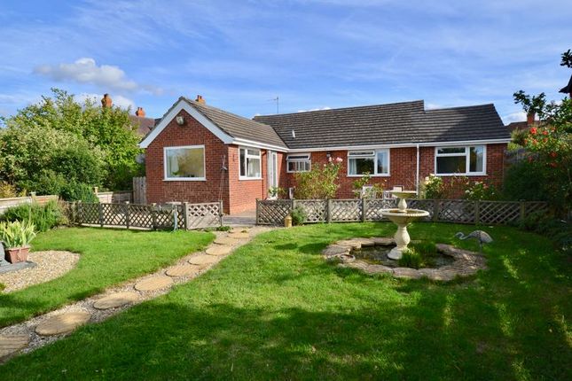 3 Bed Detached Bungalow For Sale In Bretforton Road, Evesham Wr11 - Zoopla