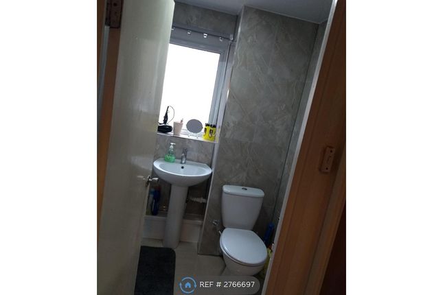 Flat, Kennedy Path Townhead, Glasgow photo 3