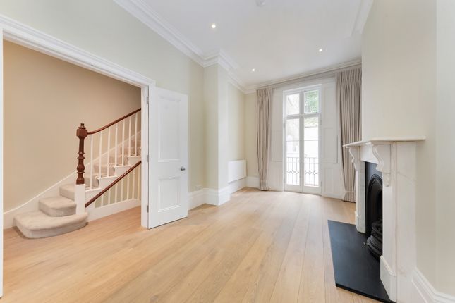 17, Oakley Gardens, London photo 2