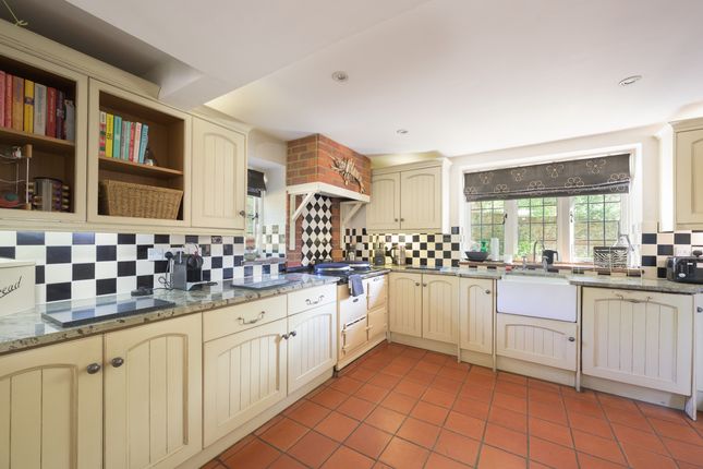 Summer Cottage, Church Road, Little Marlow photo 3